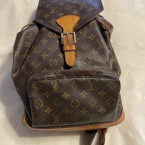 Authentic Louis Vuitton Montsouris vintage backpack.